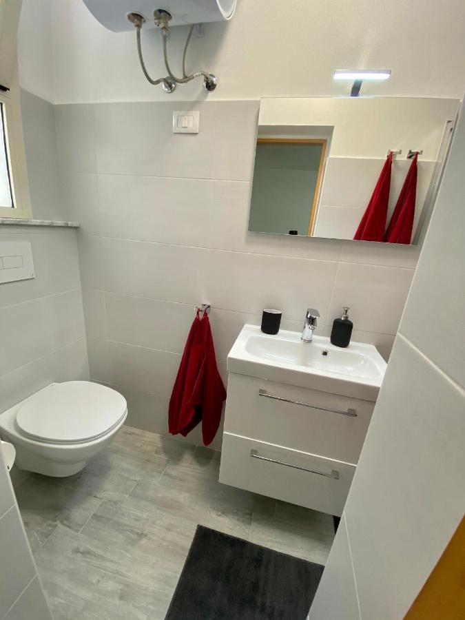 Pisani Apartment Bari Esterno foto
